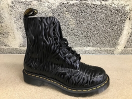 DR MARTENS 1460 ZEBRA<br>