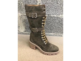 632533 2029 11 40:Olive