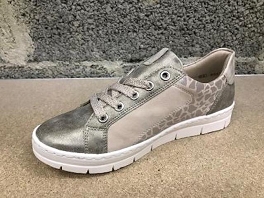 Tennis remonte femme sale