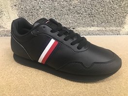  CORE LO RUNNER PU LTH<br>Triple Black