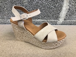  1974<br>Beige