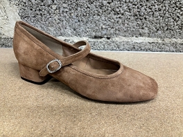 REQINS KELLY STRASS<br>