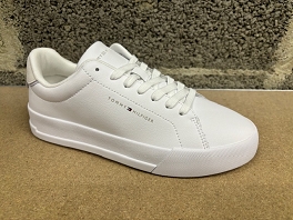  TH COURT LTH DETAIL ESS<br>Blanc