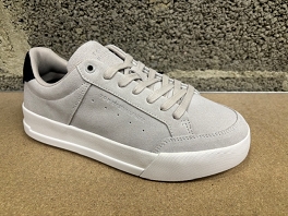  TH COURT SUMMER SUEDE<br>Gris