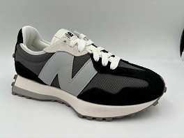 NEW BALANCE U327LNB<br>