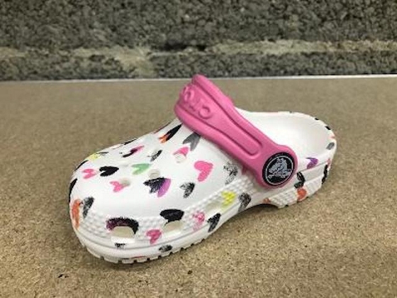 Crocs sabot classic heart print clog 1912101_2