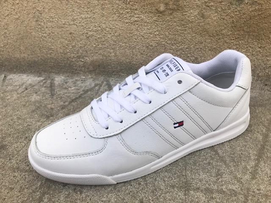 Tommy hilfiger sneakers lightweight leather sneaker flag 
