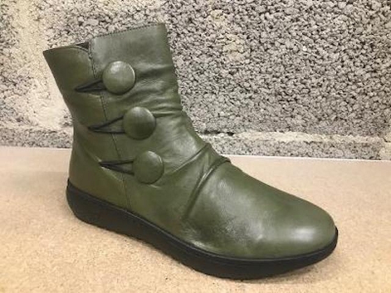 Karyoka boots danet 