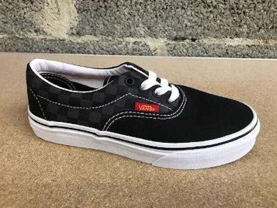 Vans tennis era flame logo repeat 