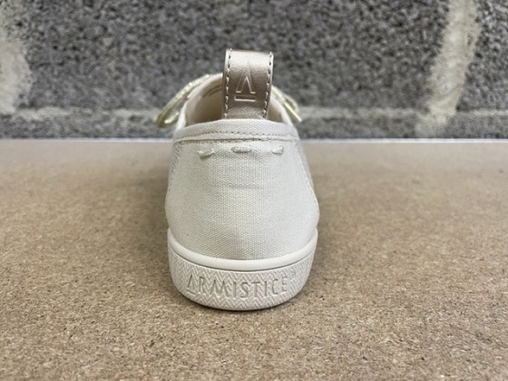 Armistice tennis stone one w island 5442701_3