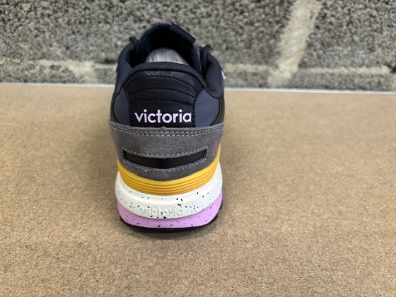 Victoria tennis 1156109 5591502_2