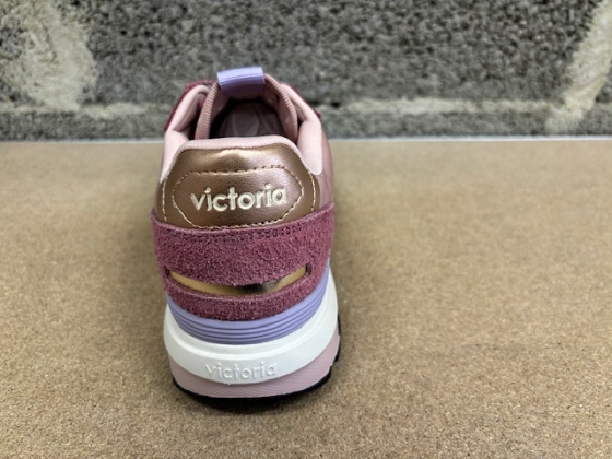 Victoria tennis 1156107 5591701_2