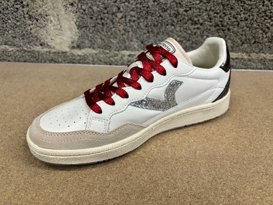 Victoria tennis 8806103 5591902_3