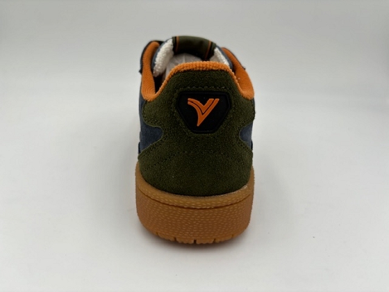 Victoria tennis 8806111 5687902_2