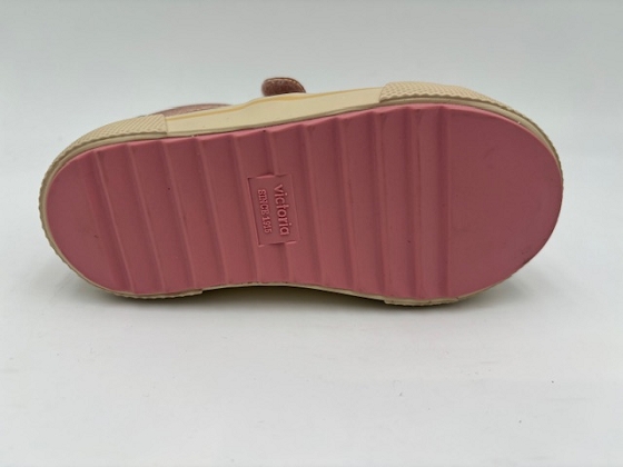 Victoria tennis 1065199 5708001_4